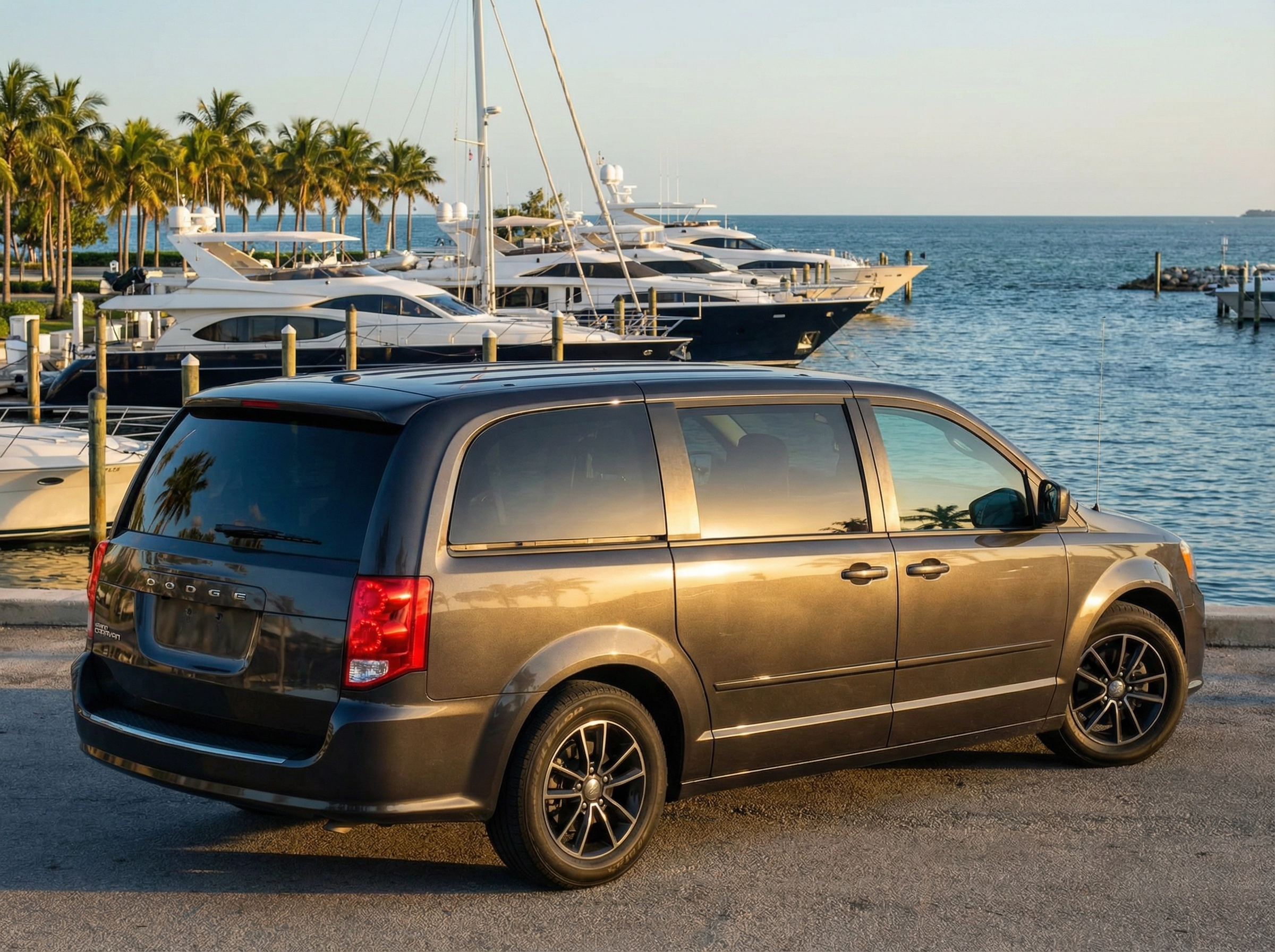 GRAND CARAVAN RT BLACK - 7 lugares - Imagem 7